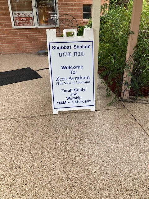 Jane “Goldie” Winn speaks at Zerah Avraham (Seed of Abraham) Messianic Congregation in Jacksonville, FL